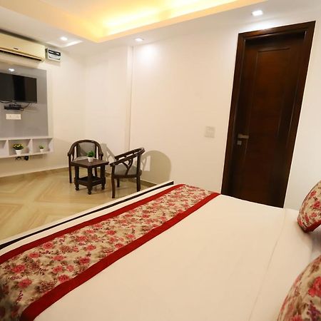 Hotel Nature View Green Park Metro Couple Friendly Neu-Delhi Exterior foto