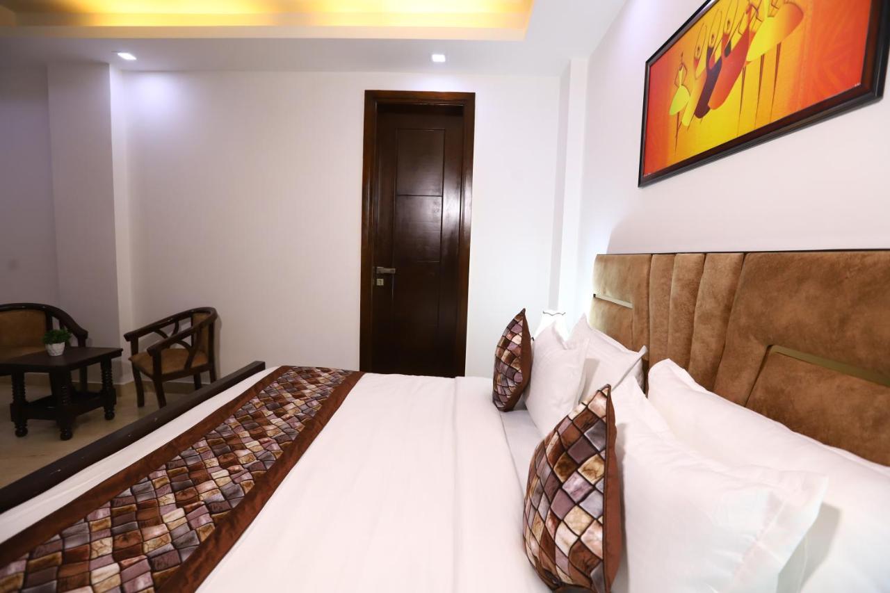 Hotel Nature View Green Park Metro Couple Friendly Neu-Delhi Exterior foto